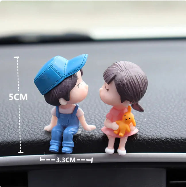 Car Couple Decorative Figurines