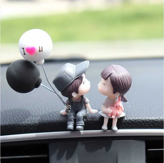 Car Couple Decorative Figurines