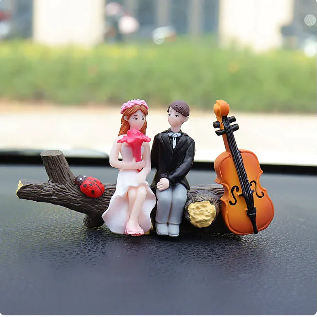 Couple-Themed Car Console Ornaments